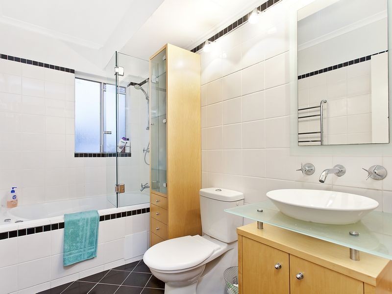 18/99 Canberra Avenue, Griffith ACT 2603