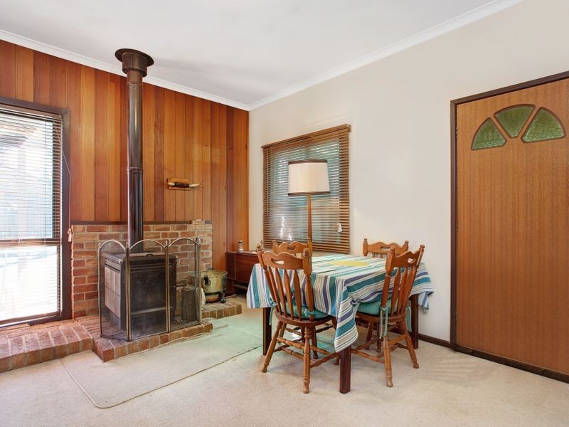 5 Anembo Street, Narrabundah ACT 2604