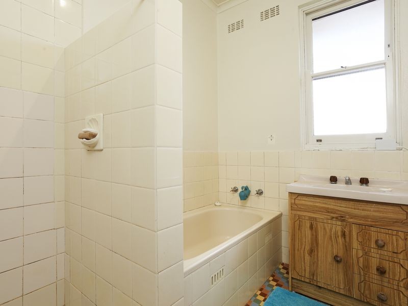 3 Gawler Crescent, Deakin ACT 2600