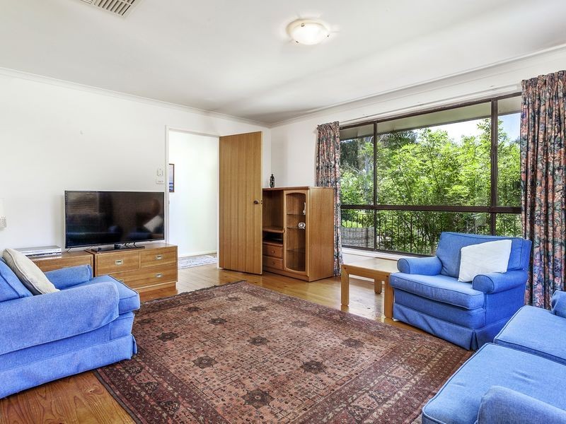 18 Dale Circuit, Kambah ACT 2902