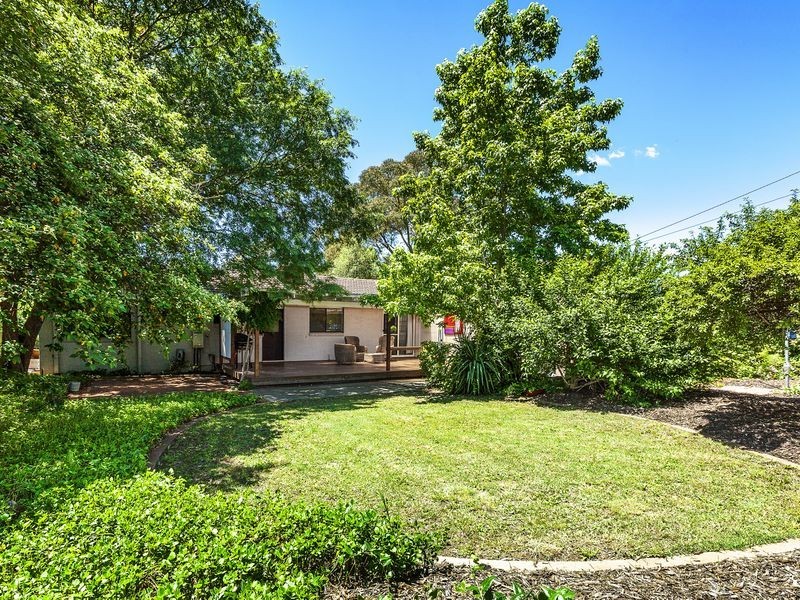18 Dale Circuit, Kambah ACT 2902