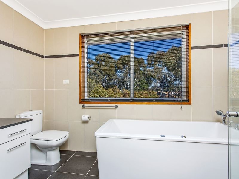 4 Kaeppel Place, Isaacs ACT 2607