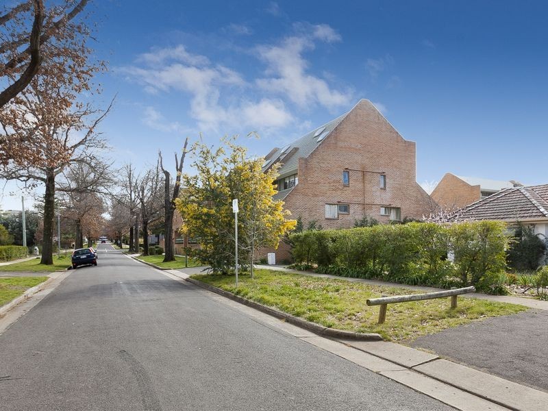 25 Howitt Street, Kingston ACT 2604