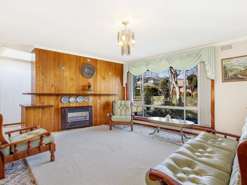 10 Carrington Street, Deakin ACT 2600