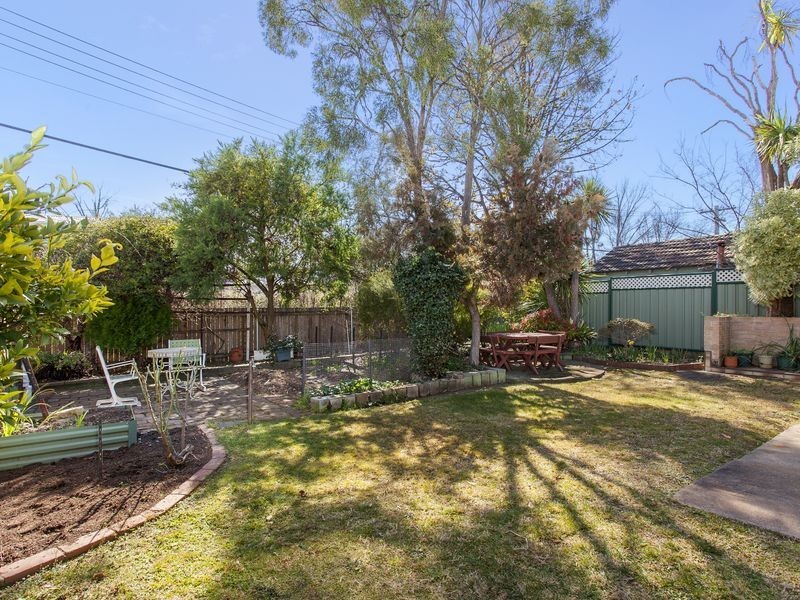 10 Carrington Street, Deakin ACT 2600