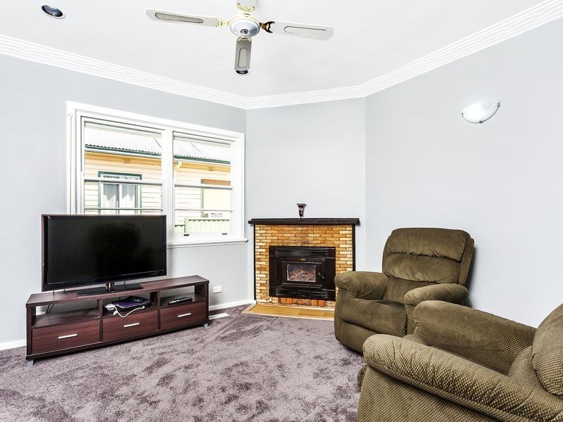 14 The Crescent, Queanbeyan NSW 2620