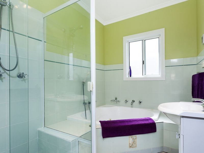 14 The Crescent, Queanbeyan NSW 2620