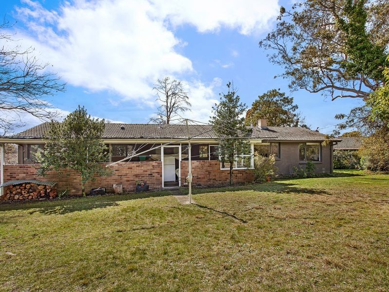 10 Arnhem Place, Red Hill ACT 2603