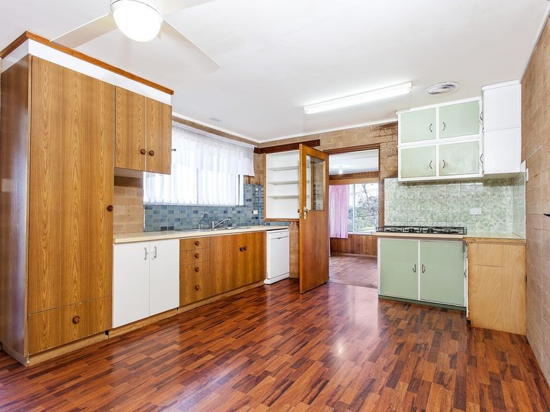 13 Deloraine Street, Lyons ACT 2606