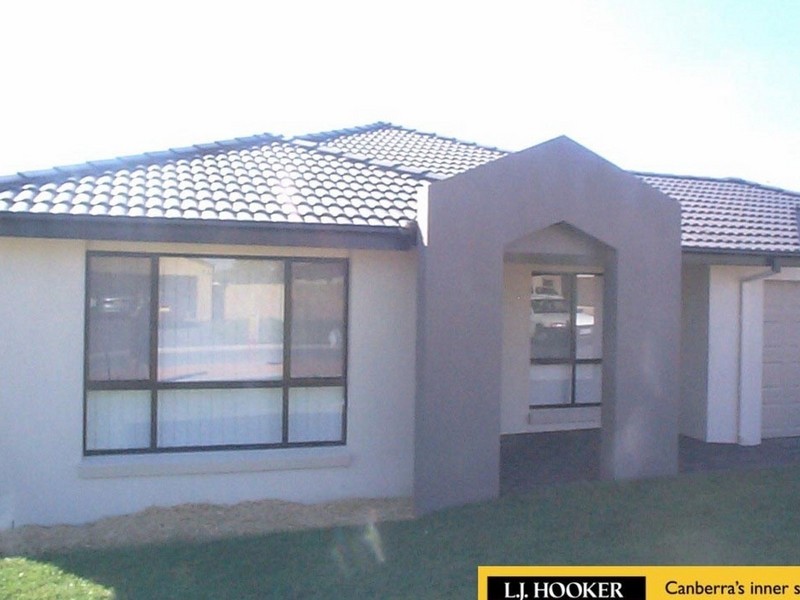 6 McGilvray Close, Gordon ACT 2906