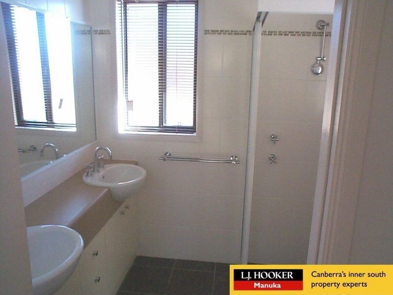 6 McGilvray Close, Gordon ACT 2906