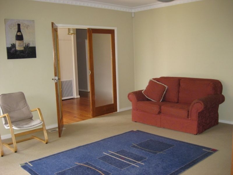 13 Albert Street, Queanbeyan NSW 2620