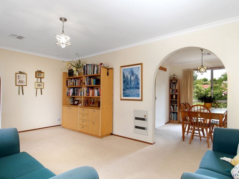 26 Preddey Way, Gordon ACT 2906