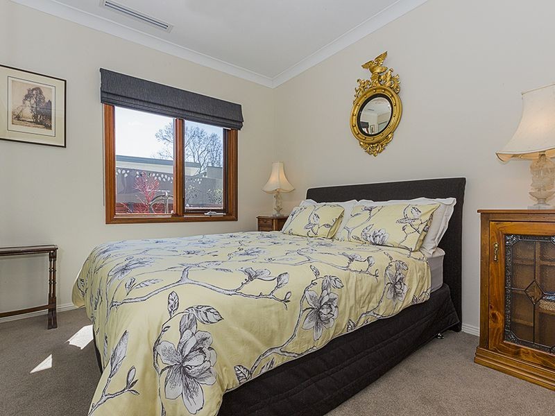 76 La Perouse Street, Griffith ACT 2603