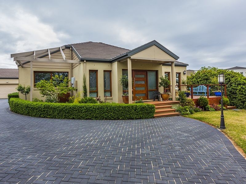 76 La Perouse Street, Griffith ACT 2603
