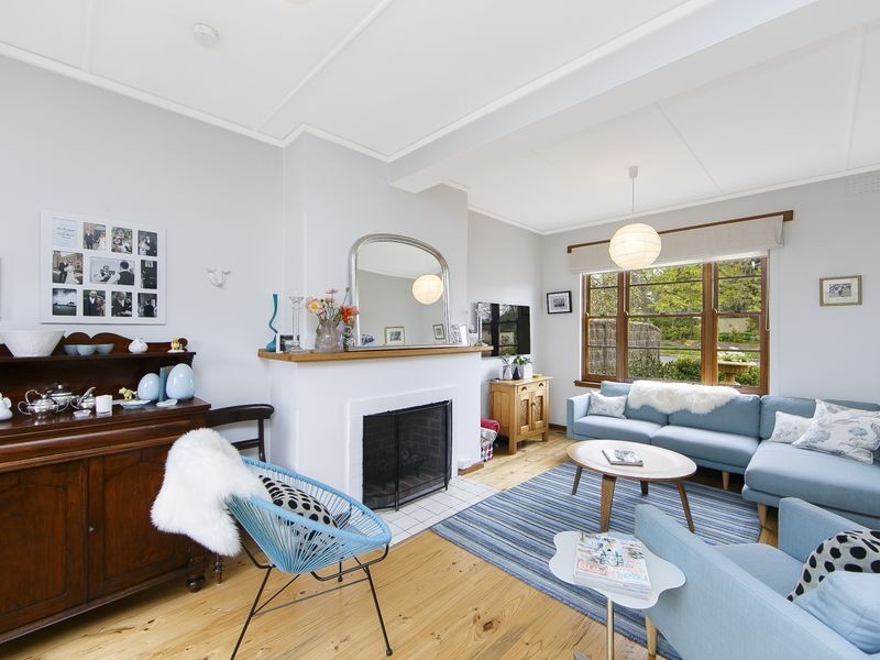 21 Vaughan Gardens, Narrabundah ACT 2604