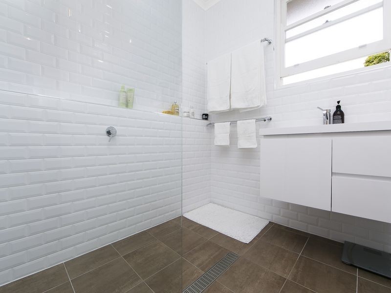 21 Vaughan Gardens, Narrabundah ACT 2604