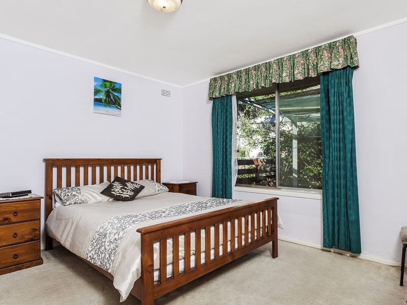 110 Eggleston Crescent, Chifley ACT 2606