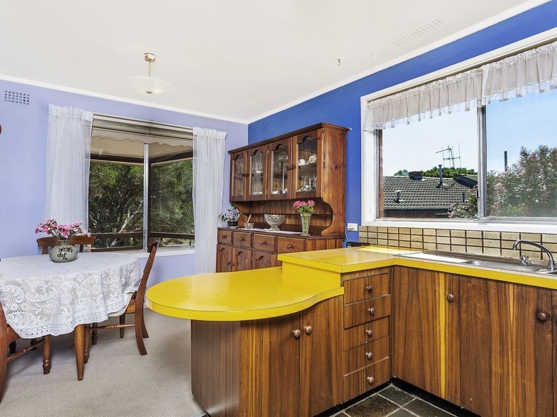 110 Eggleston Crescent, Chifley ACT 2606