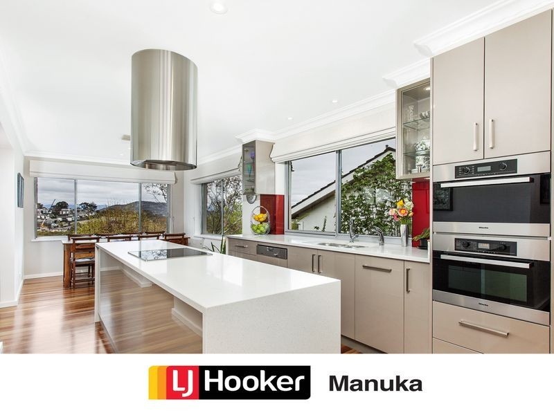 17 Richardson Street, Garran ACT 2605
