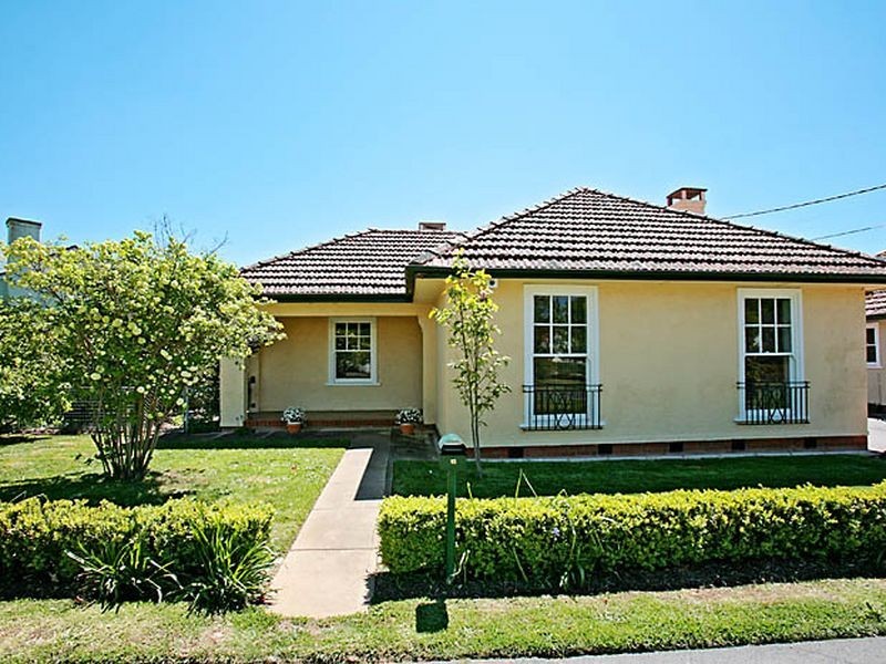15 Cunningham Street, Kingston ACT 2604