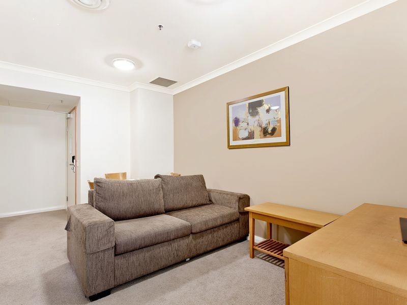 701/2 Akuna Street, City ACT 2601