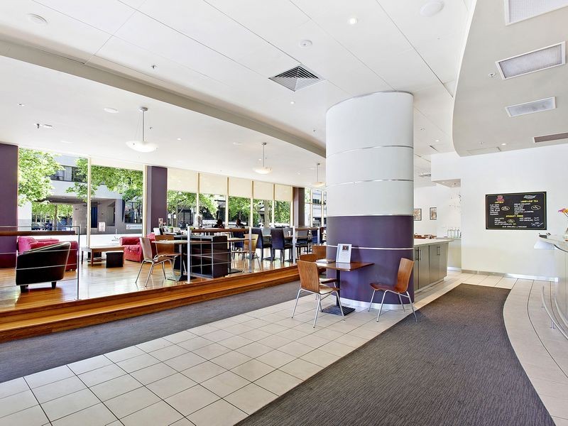 701/2 Akuna Street, City ACT 2601