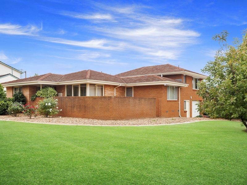 24 Renwick Street, Chifley ACT 2606