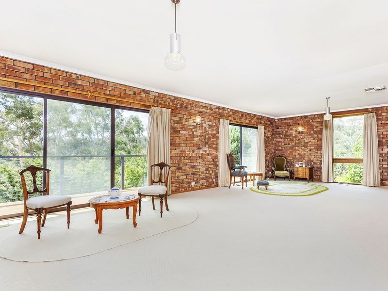49 Couvreur Street, Garran ACT 2605