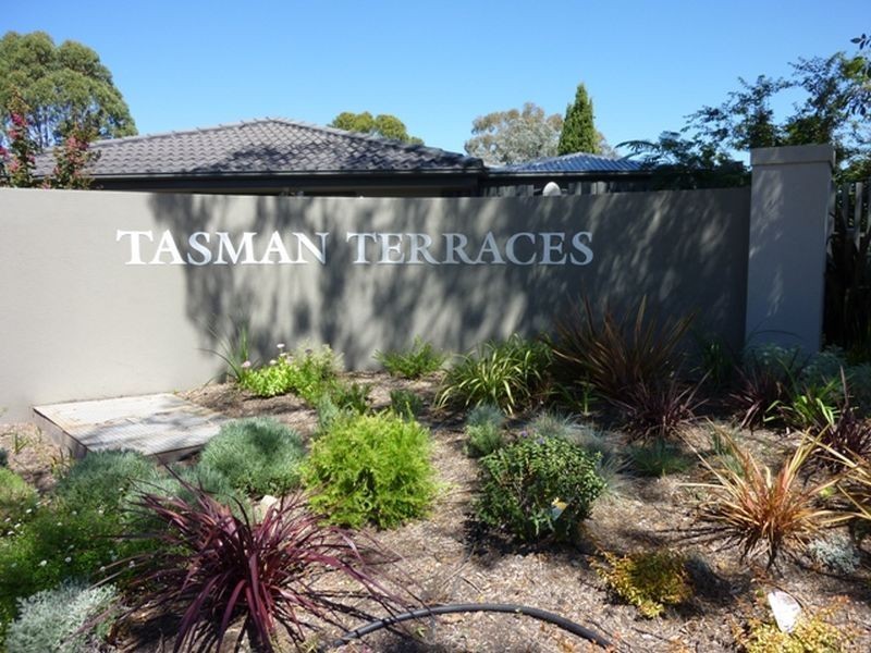 4/9 Tasman Close, Lyons ACT 2606