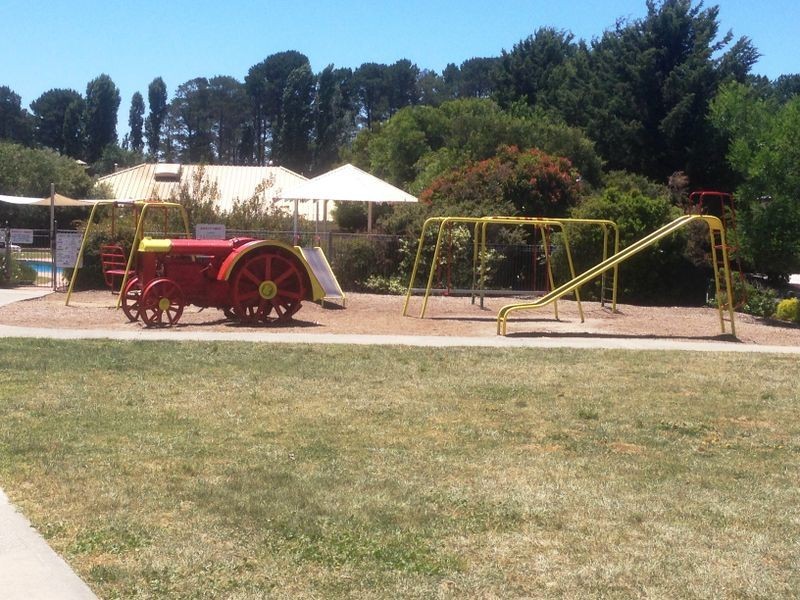 3 Pines Avenue, Symonston ACT 2609