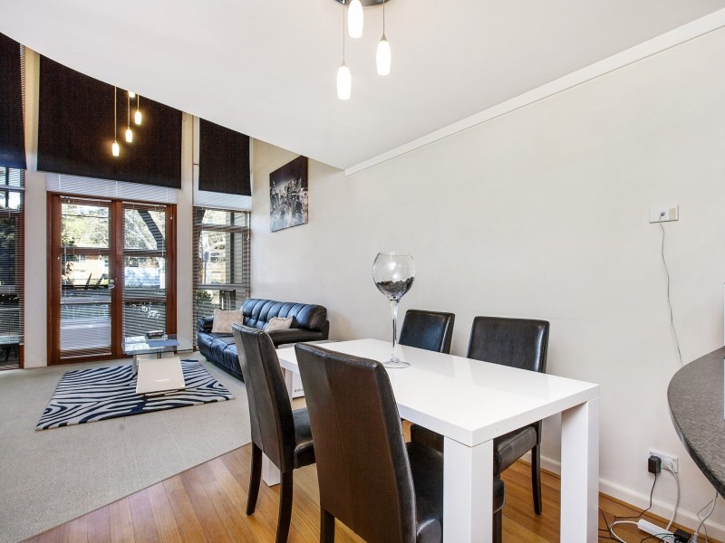 12/18 Captain Cook Crescent, Griffith ACT 2603