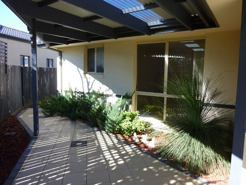 1b Peppercorn Way, Jerrabomberra NSW 2619