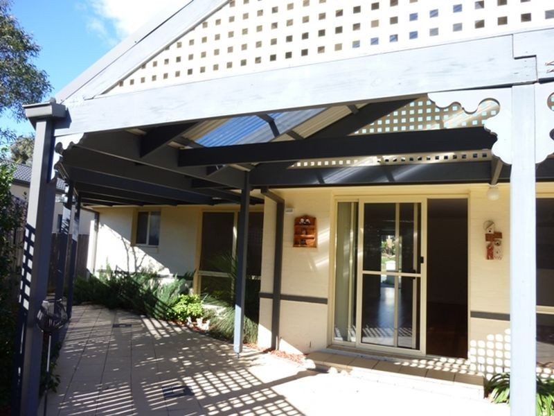 1b Peppercorn Way, Jerrabomberra NSW 2619