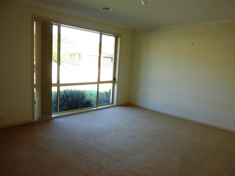 1b Peppercorn Way, Jerrabomberra NSW 2619