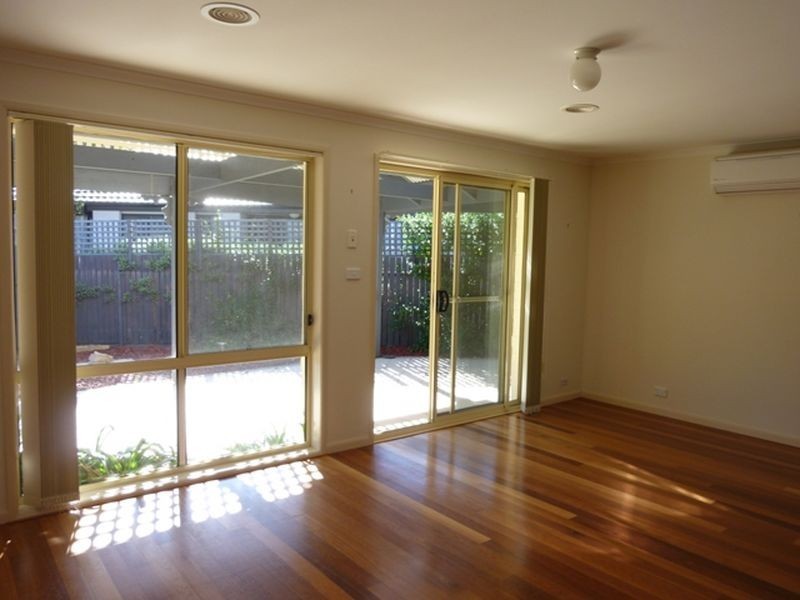 1b Peppercorn Way, Jerrabomberra NSW 2619