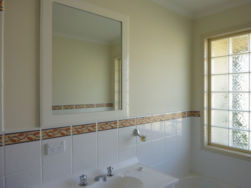 1b Peppercorn Way, Jerrabomberra NSW 2619