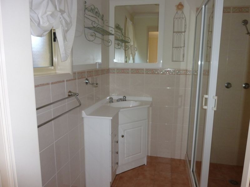 1b Peppercorn Way, Jerrabomberra NSW 2619