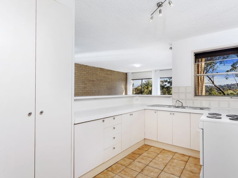 2/4 Heard Street, Mawson ACT 2607
