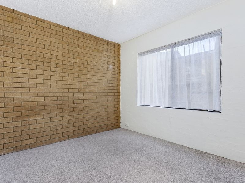 2/4 Heard Street, Mawson ACT 2607