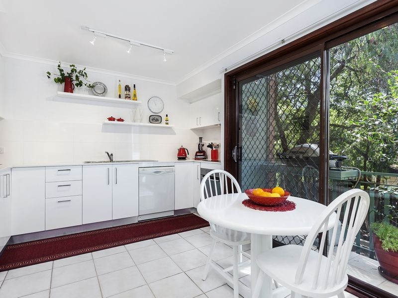 8/14 Currie Crescent, Kingston ACT 2604