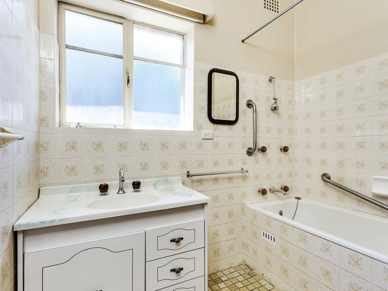 103 Captain Cook Crescent, Narrabundah ACT 2604