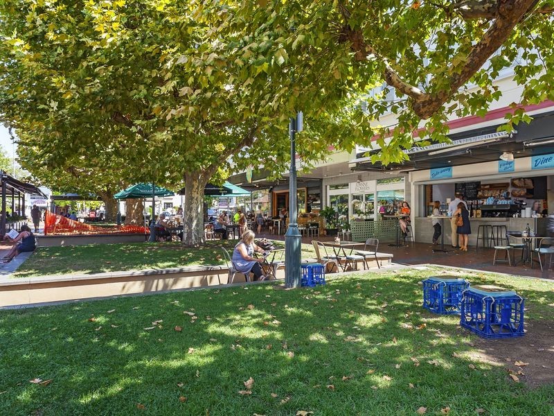 103 Captain Cook Crescent, Narrabundah ACT 2604