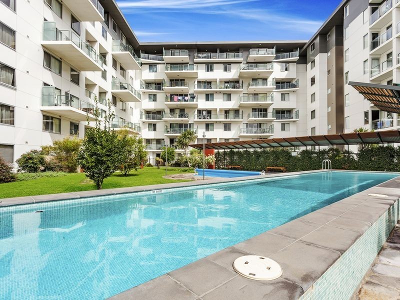 131/77 Northbourne Avenue, Turner ACT 2612