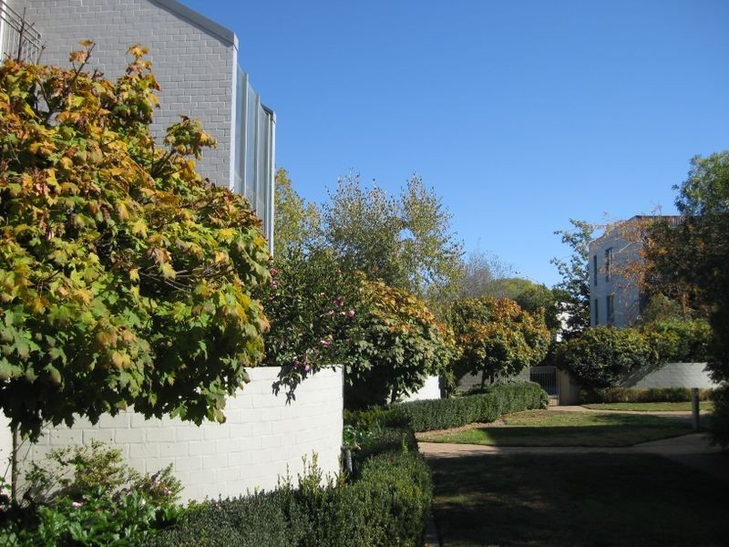 6/12 Howitt Street, Kingston ACT 2604
