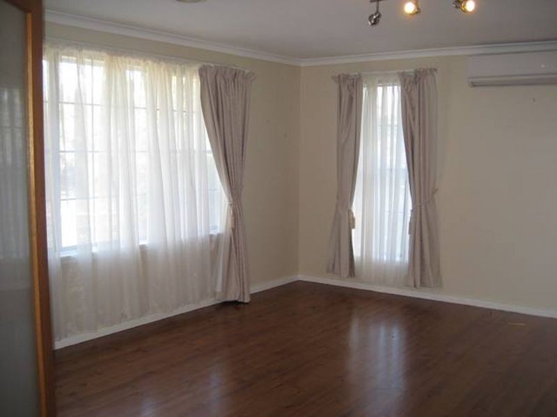 2 Pasco Street, Mawson ACT 2607