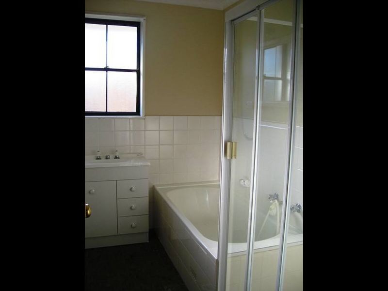 2 Pasco Street, Mawson ACT 2607