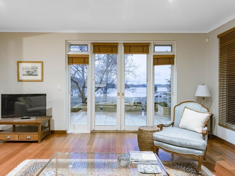 16 Brown Street, Yarralumla ACT 2600