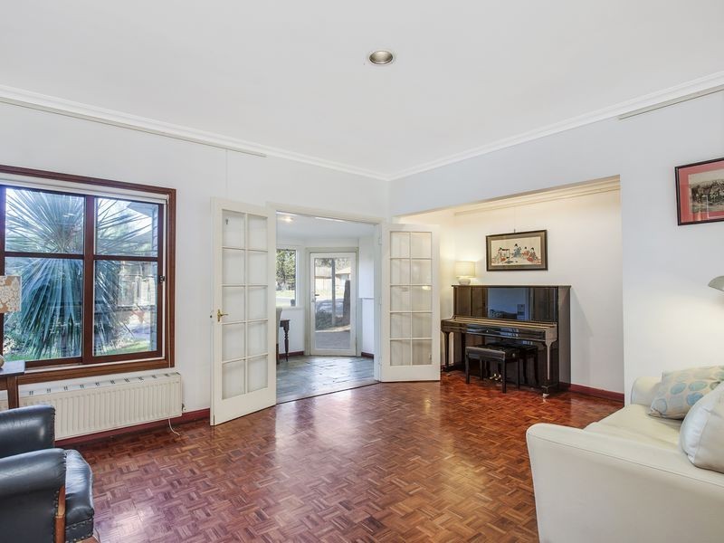 16 Wambool Street, Narrabundah ACT 2604