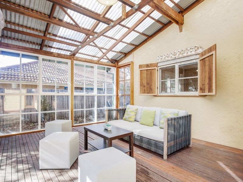 16 Wambool Street, Narrabundah ACT 2604